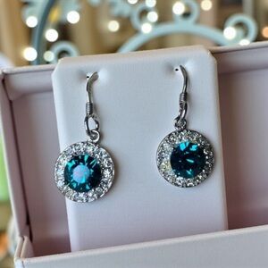 EARRINGS DANGLE EARRINGS Sterling SIL Emerald CZ GRN Stone Rhinestones Accents